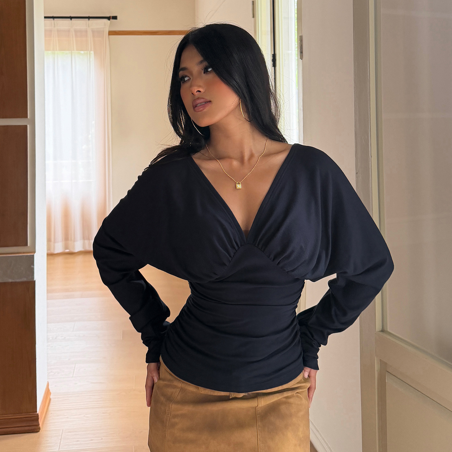 Elegante V-Ausschnitt-Oberteil – Winter Clothes Bewertung und Preis